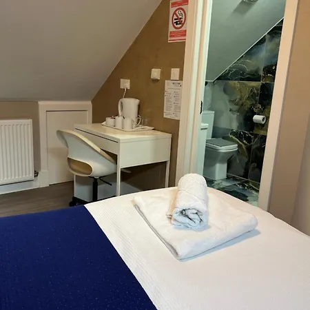 Paragraph Edmonton Palmers Green Exterior photo