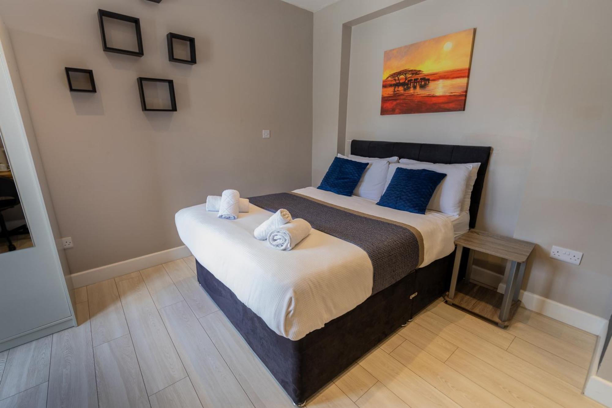 Paragraph Edmonton Hotel Palmers Green
