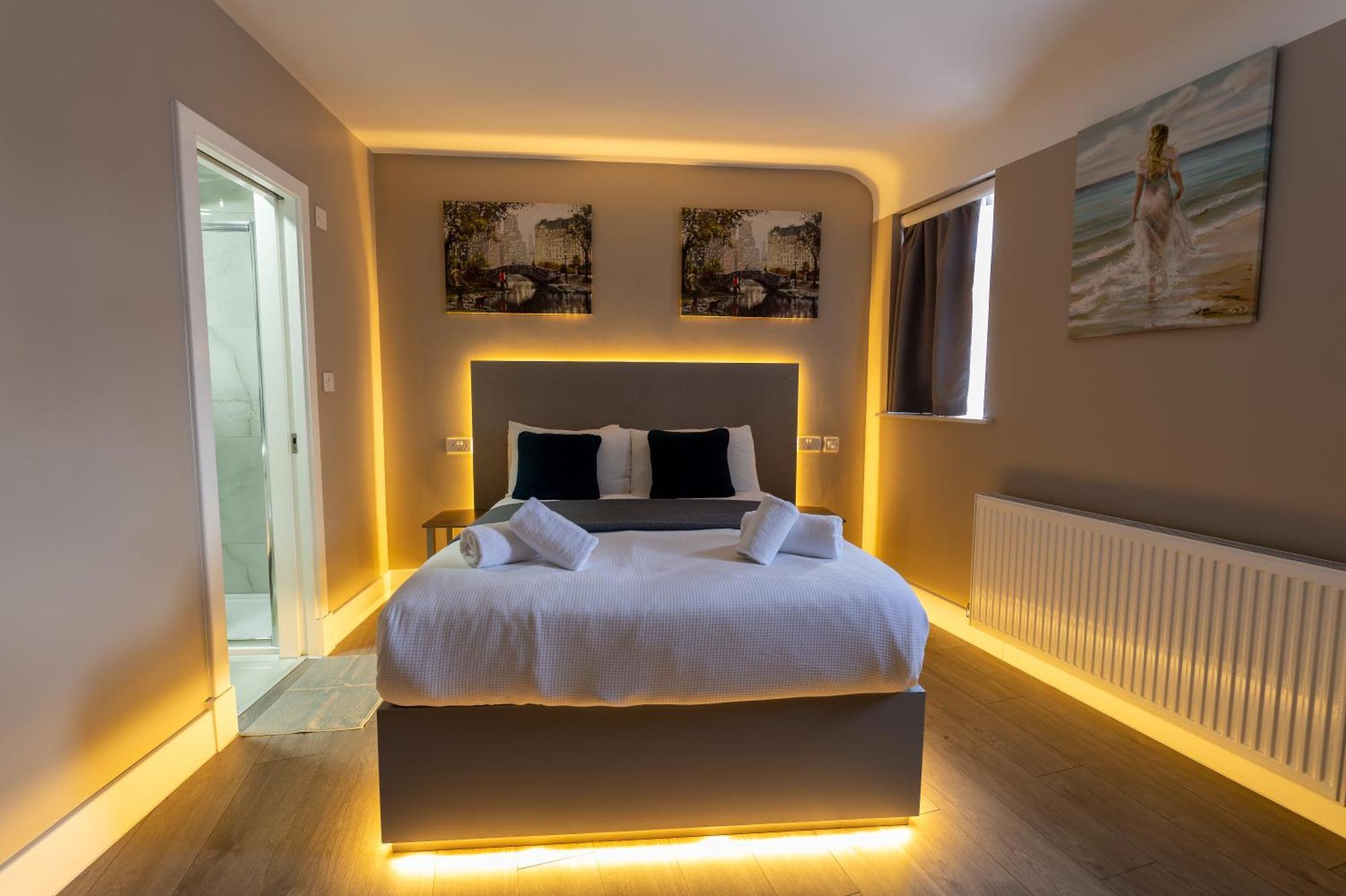 Paragraph Edmonton * Palmers Green