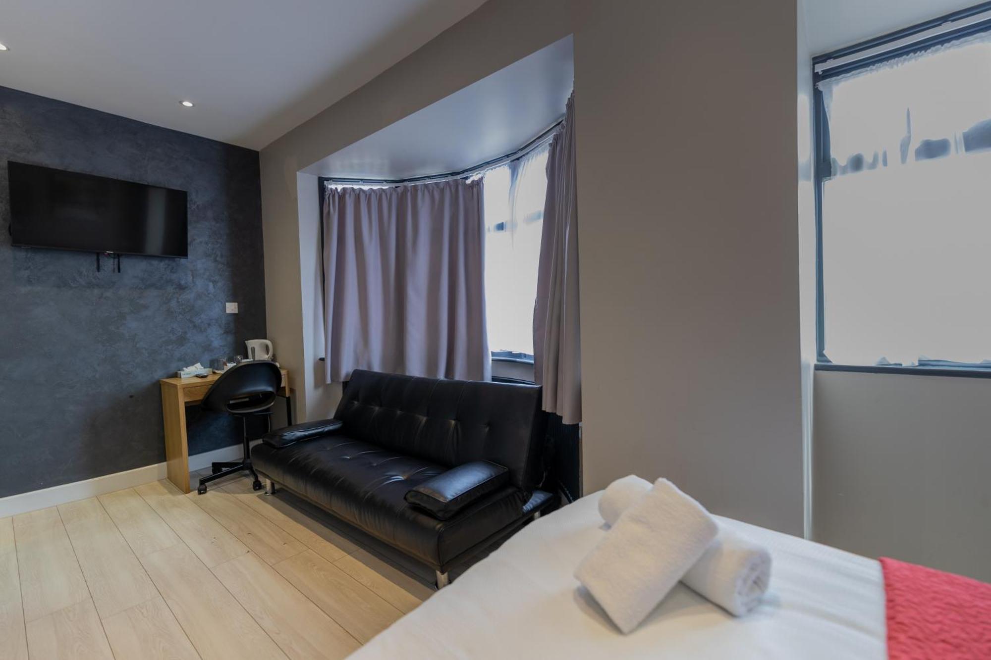 Paragraph Edmonton Hotel Palmers Green