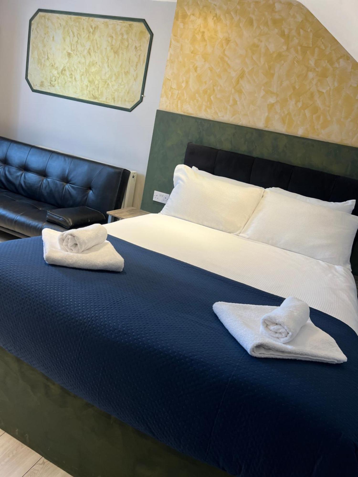Hotel Base Palmers Green