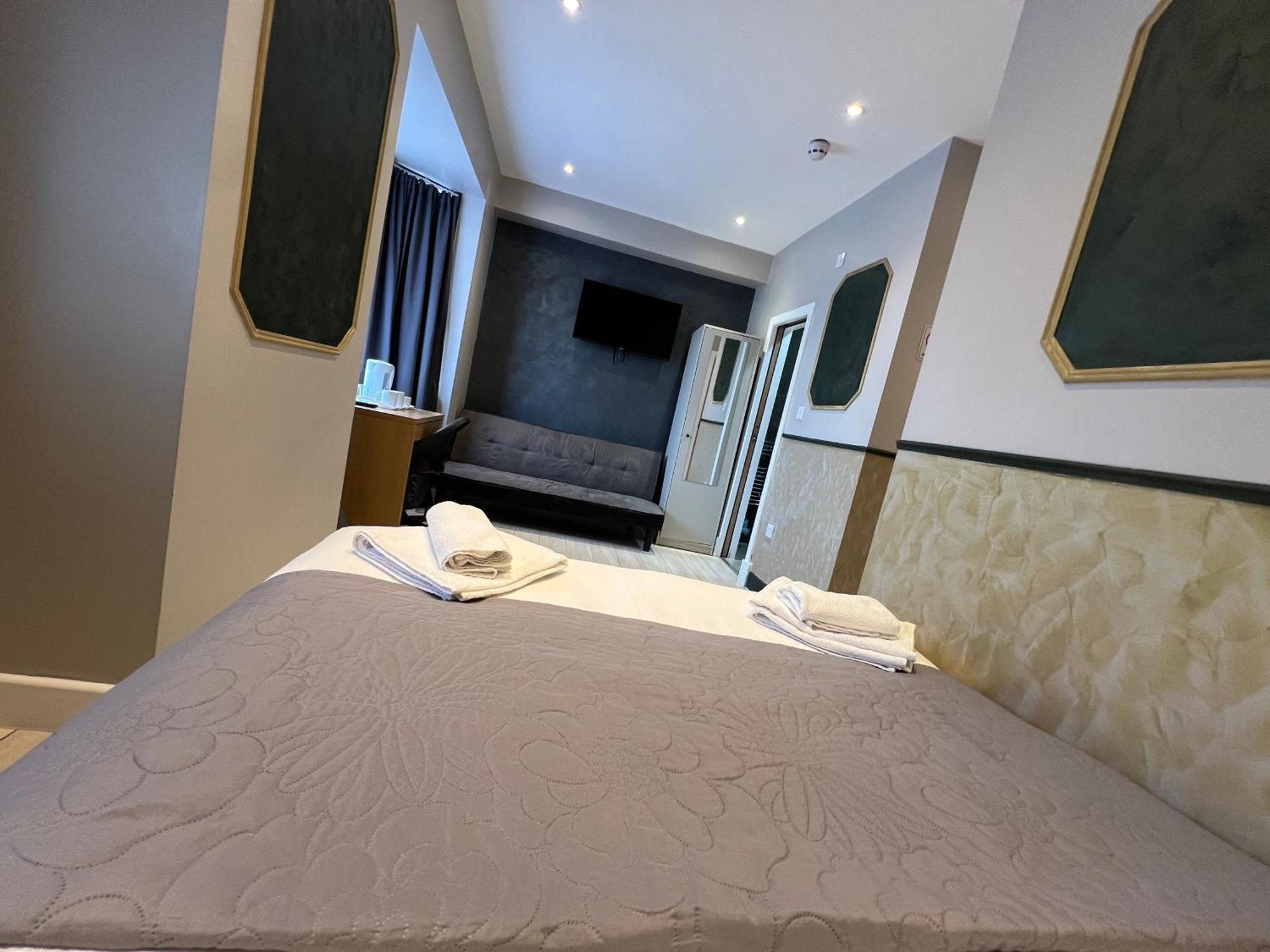 Paragraph Edmonton Palmers Green
