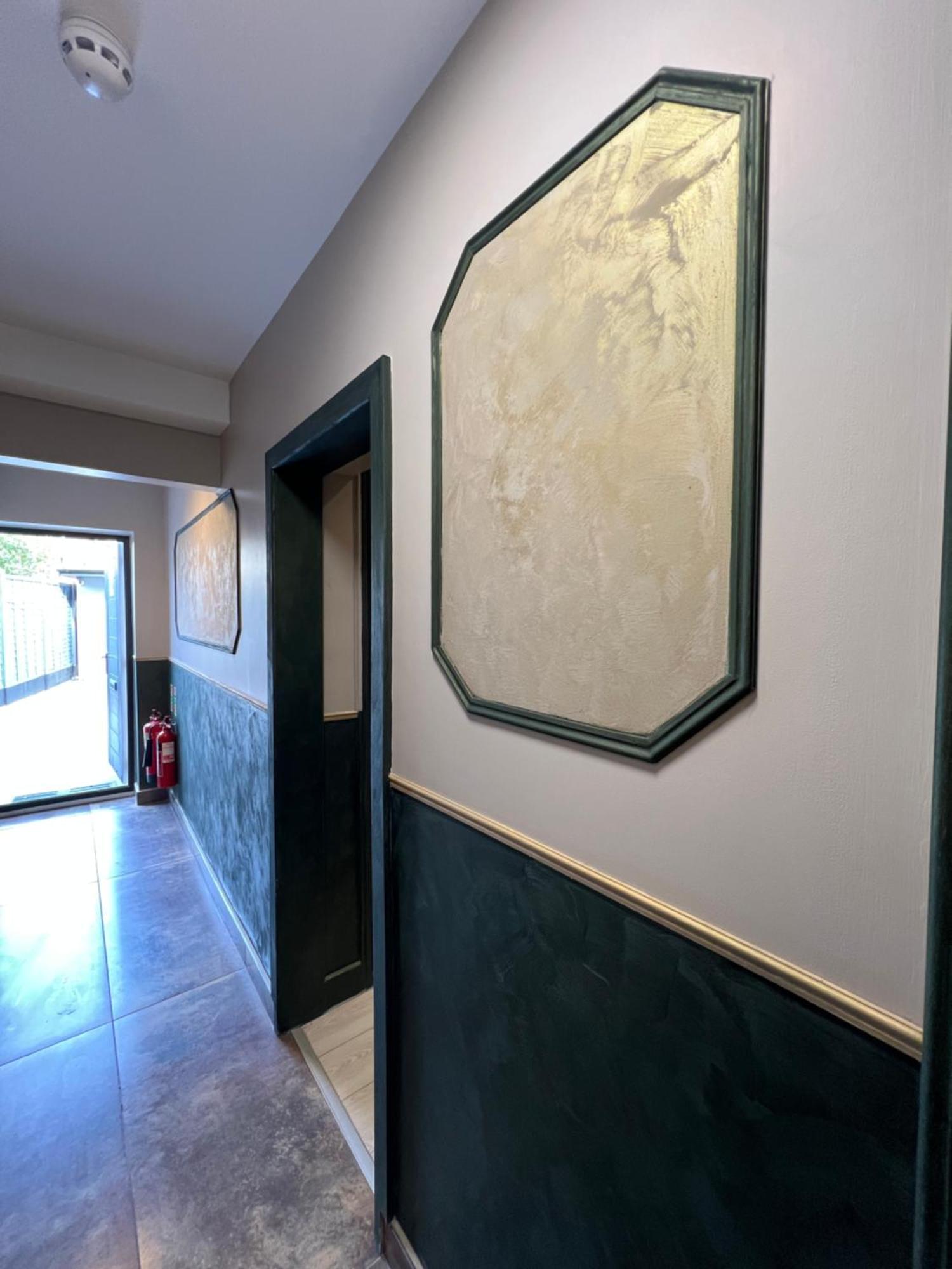 Paragraph Edmonton Hotel