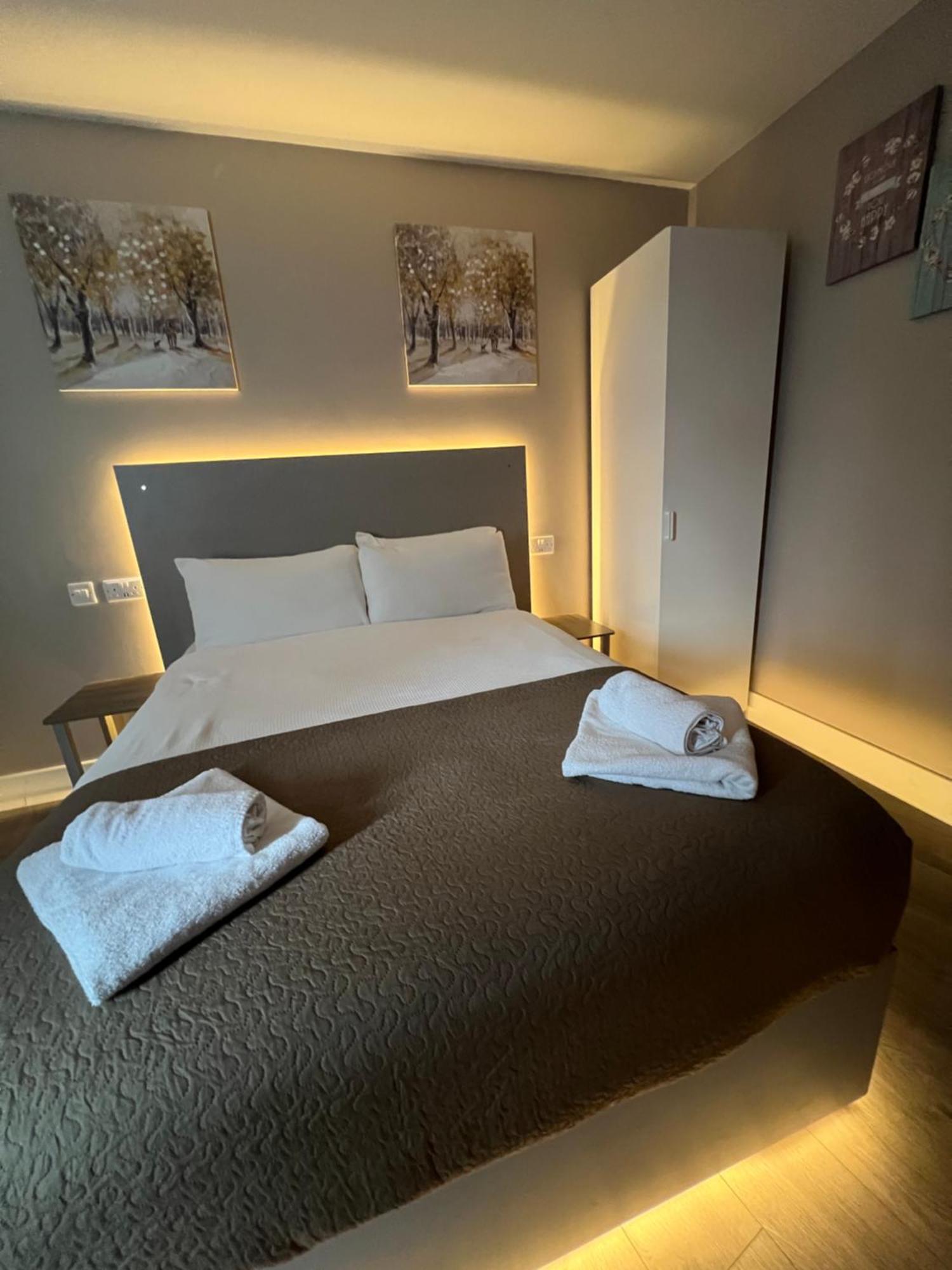 Hotel Paragraph Edmonton *