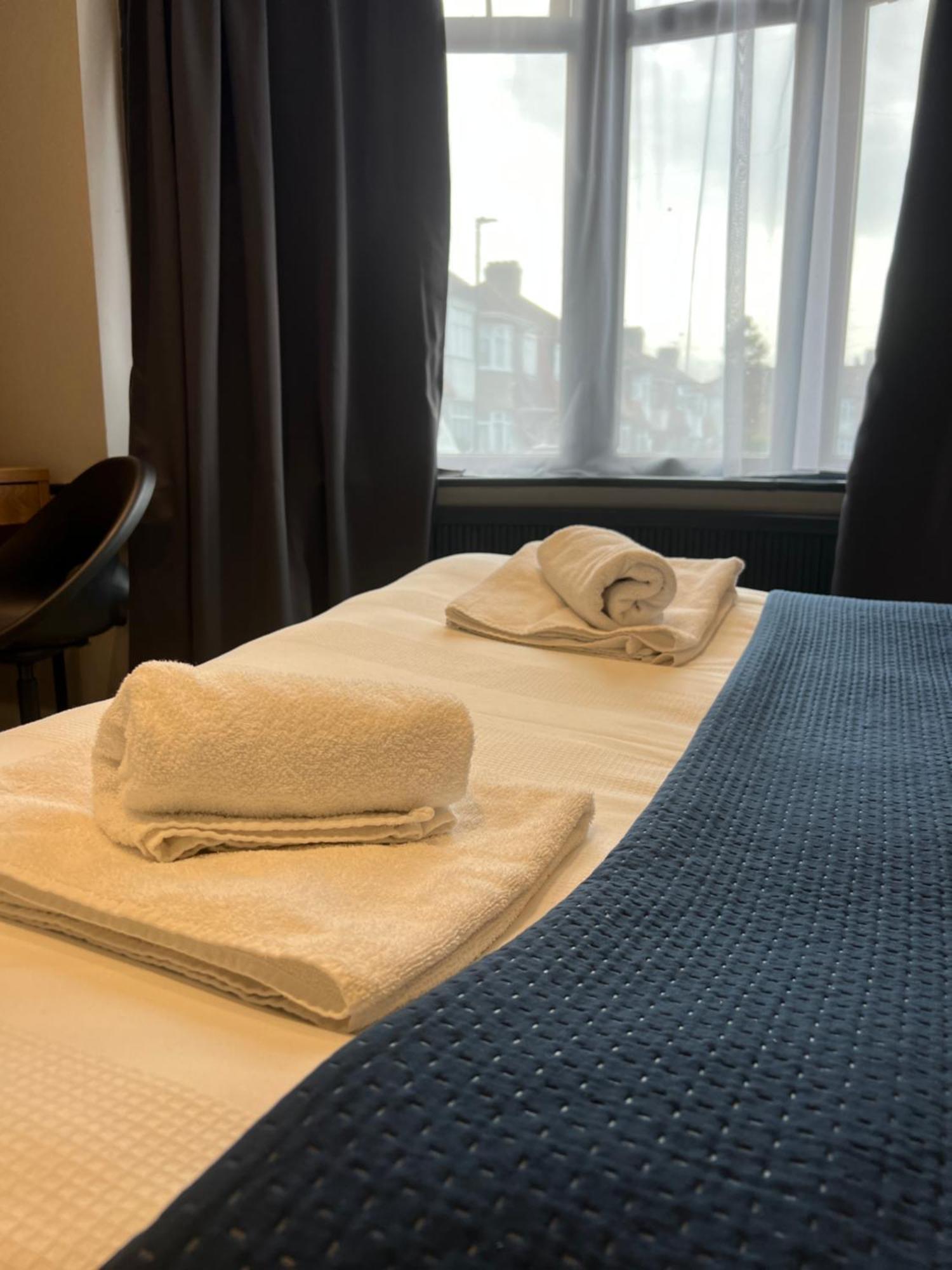 Paragraph Edmonton Hotel Palmers Green